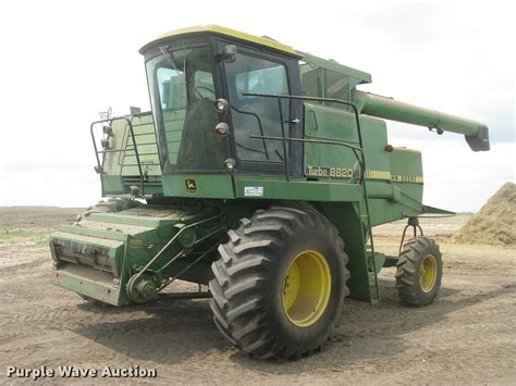 1982 John Deere 8820 Turbo Combine In Spearville Ks Item L2352 Sold Purple Wave