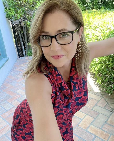 Jenna Fischer Sexy