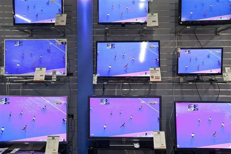 Kauppalehti: Ilmainen pornokanava tekee paluun televisioon: ilmaisena ...