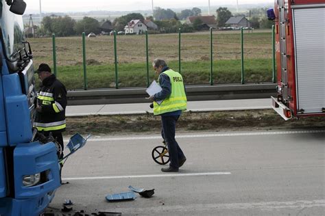 Śmiertelny wypadek koło Radomska Jedna osoba zginęła w zderzeniu dwóch