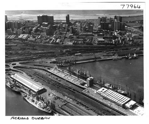 Durban, 1968. Aerial view of Durban Harbour. - Atom site for DRISA