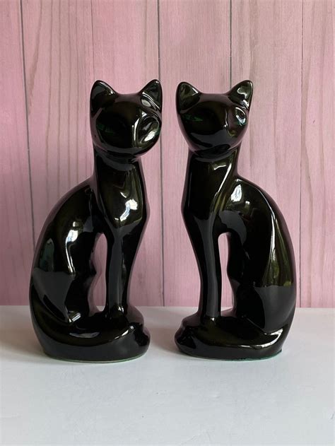 Vtg Black Cat Figurines Set Of 2 Mid Century Black Cats With Green Eyes Halloween Cats Art