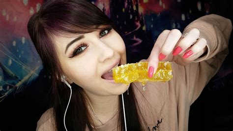 Asmr I Tried Raw Honeycomb Extreme Sticky Eating Sounds Whispered Youtube