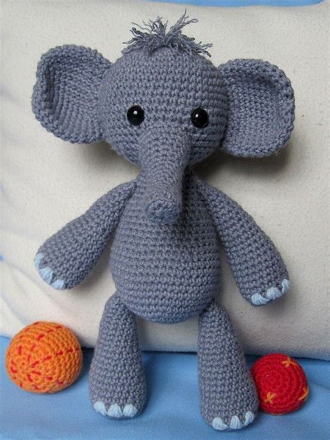 Elefant häkeln ca 30 cm hoch süß frech Crochet amigurumi