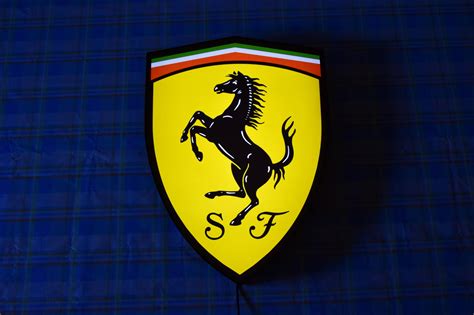 Illuminated 3D LED Scuderia Ferrari Logo 50-80 CM Advertising ...