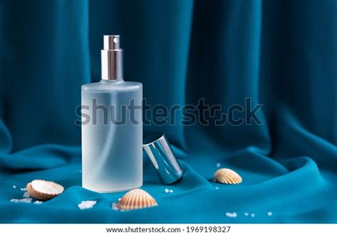 928 Aromatic Aquatic Images, Stock Photos & Vectors | Shutterstock