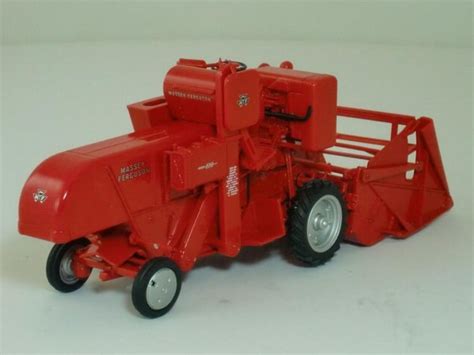 Mähdrescher Mf Massey Ferguson 830 Uh 2880 Agrarmodelle Engelke