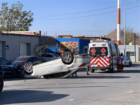 Conductora Le Corta El Paso A Mazda Y Provoca Fuerte Choque Con