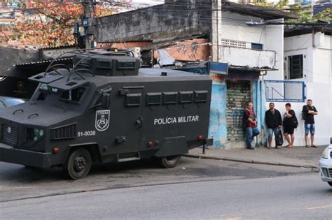 Polícia Do Rj Confirma 18 Mortes Em Operação No Complexo Do Alemão Blog Do Roberto Gonçalves