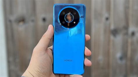 Honor Magic Lite G Review Big But Lcd Tech Advisor