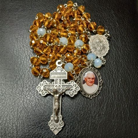 Pope Benedict Xvi Rosary And Medal Rosarios