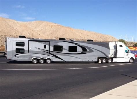 Breathtaking 16 Best Luxury Travel Trailers 16 Best Luxury Travel