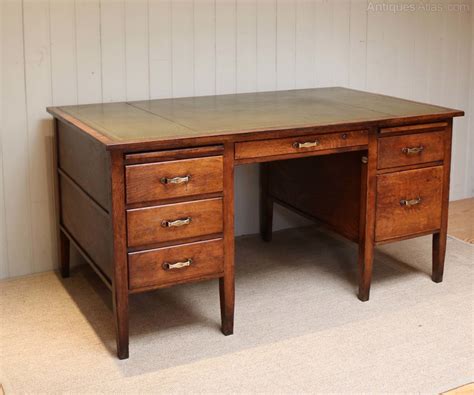 Large Oak Desk Antiques Atlas