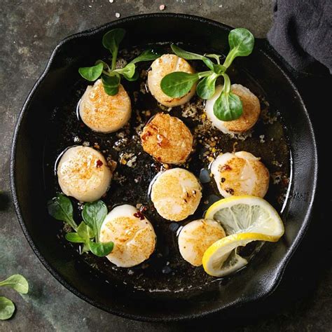 Cast Iron Scallops On The Grill Derrick Riches