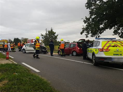 Loire Accident Sur La D8 à Saint Romain Le Puy Le Conducteur Mis En