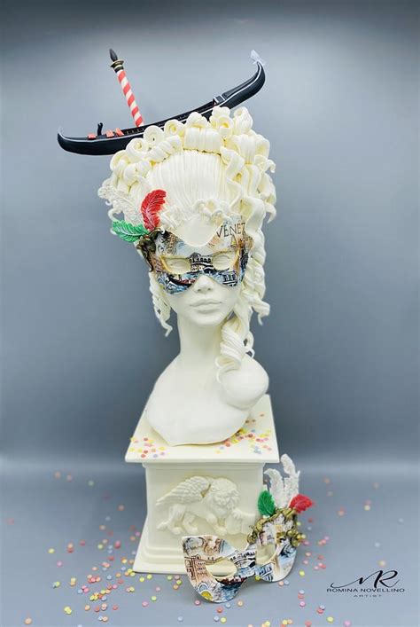 Venezia In Maschera Decorated Cake By Romina Novellino Cakesdecor