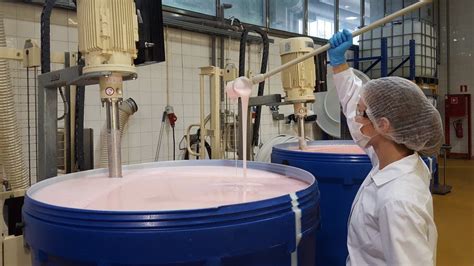 The cosmetics company selling Siberia to the world - BBC News
