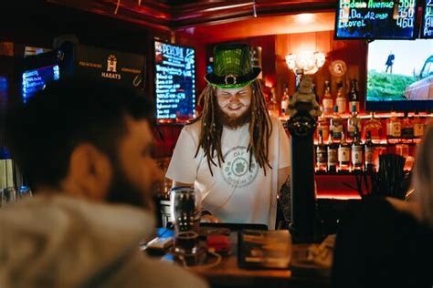HARAT’S PUB REVOLYUTSII, St. Petersburg - Restaurant Reviews, Photos ...