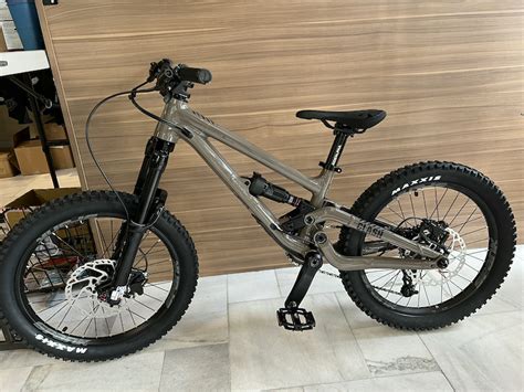 2021 COMMENCAL CLASH 20 DIRT MAXXIS For Sale