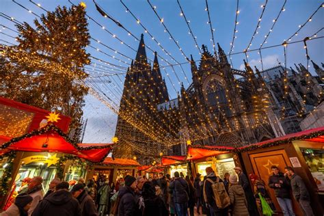 Vor besonderer Kulisse Fünf romantische Weihnachtsmärkte in NRW