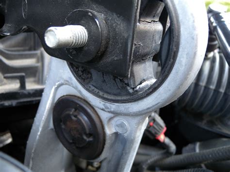 Replacing Spark Plugs / Transaxle Roll Resistor - My Ford Freestyle .com