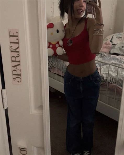 Pin By On She Latina Outfits Pretty Girl Outfits Hispanic Girls