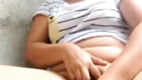 Phillipinoische MILF Spielt Mit Ihrer Haarigen Fotze Und Titten XHamster