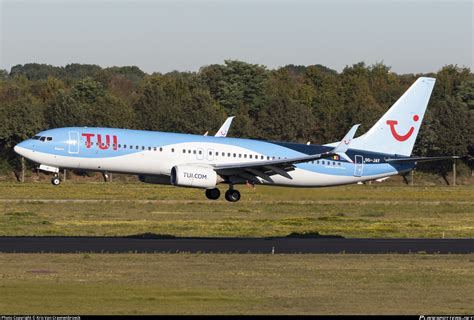 OO JAY TUI Airlines Belgium Boeing 737 8K5 WL Photo By Kris Van