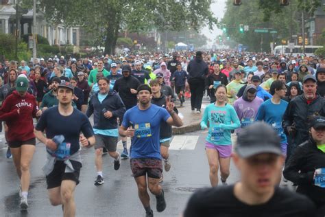 Broad st run participants are preparing for a record-breaking race 7