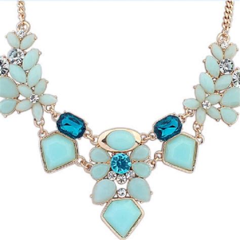 New Arrival Resin Fashion Colorful Cute Charm Gem Flower Necklaces