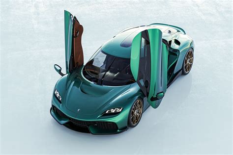 What Is A Hot Vee Engine