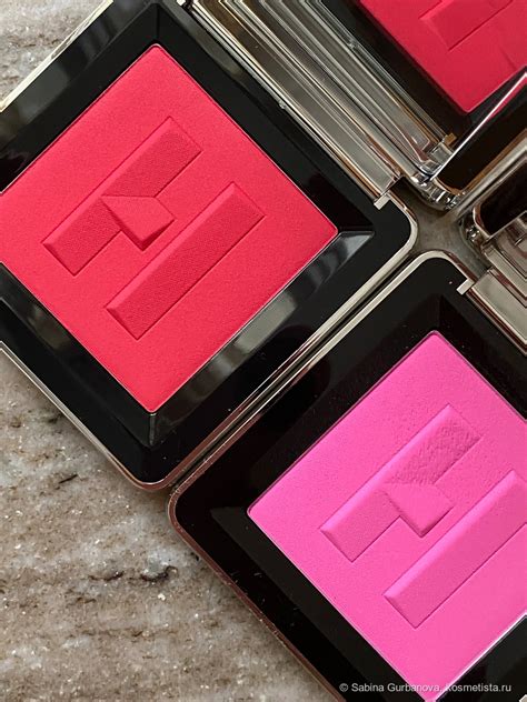 Haus Labs Color Fuse Blush Dragonfruit Daze