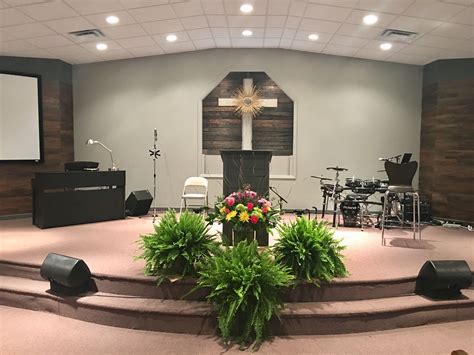 Easter Sanctuary Church Interior Design Church Wall Decor Church Walls