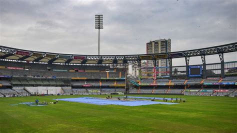 Mi Vs Kkr Ipl 2023 Match 22 Wankhede Stadium Mumbai Pitch Report And