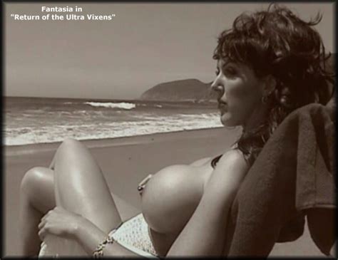 Naked Fantasia In Return Of The Ultra Vixens