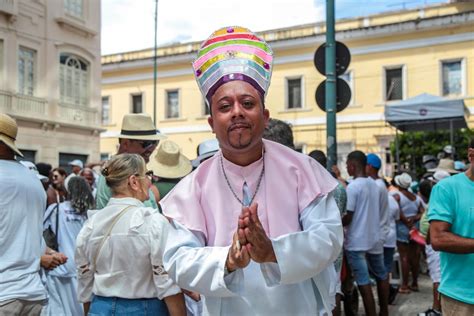 Tradicional Lavagem Do Bonfim Re Ne F Sincretismo E Festa Em Salvador