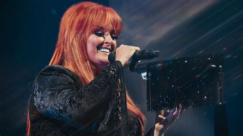 Wynonna Judd’s Weight Loss in 2023: The Country Music Singer Looks a ...