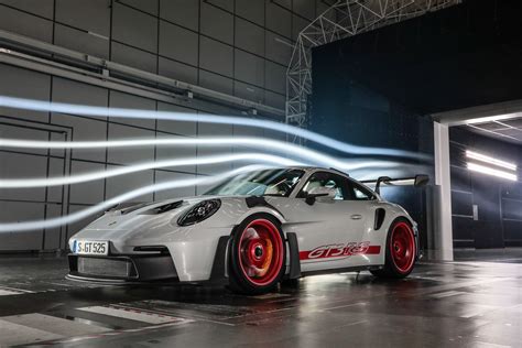 Porsche 911 GT3 RS revelado 525 CV e alma de competição