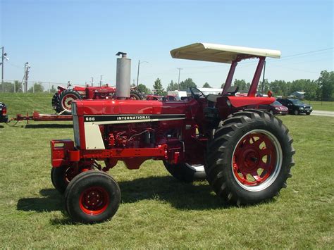 Ih 686 Tractors Case Ih Case Ih Tractors