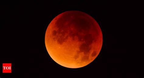 Lunar Eclipse 2023 Effects Of Chandra Grahan On Your Health Myths