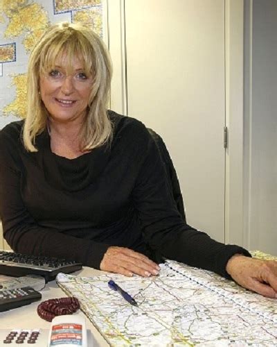 English Radio Traffic reporter-Sally Boazman-who is her husband? Know ...