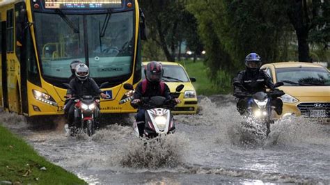 Consejos Imprescindibles Para Manejar Con Lluvia Y Evitar Accidentes