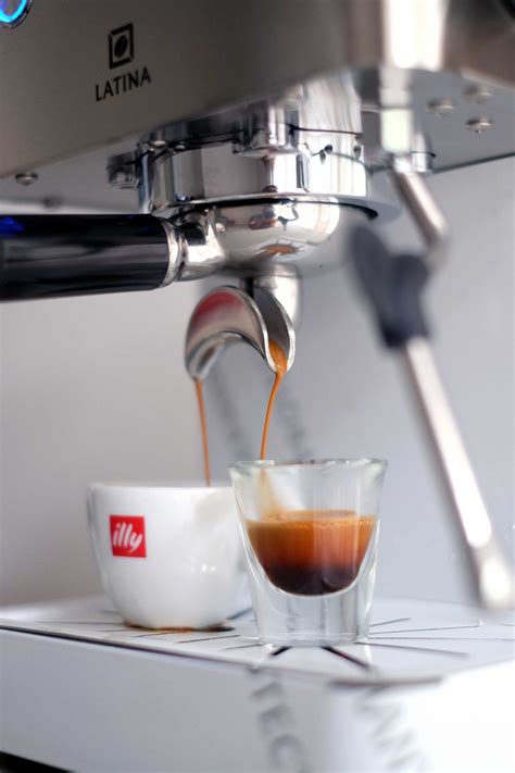 Saya Merekomendasikan Mesin Espresso Latina Primo Cikopi