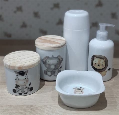 Kit Higiene Bebê Safari 5 Pçs Porcelana Tp Pinus Elo7