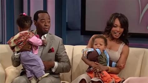 Angela Bassett and Courtney B. Vance on Raising Twins - Video