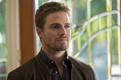 Oliver Queen Arrow Photo 36608706 Fanpop