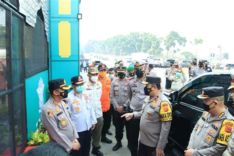 Wakapolda Jabar Cek Pemantauan Dan Penyekatan Pada Ops Ketupat Lodaya