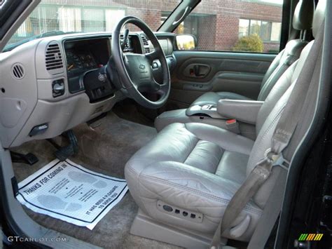 1997 Chevrolet Suburban K1500 LT 4x4 interior Photo #40641302 | GTCarLot.com