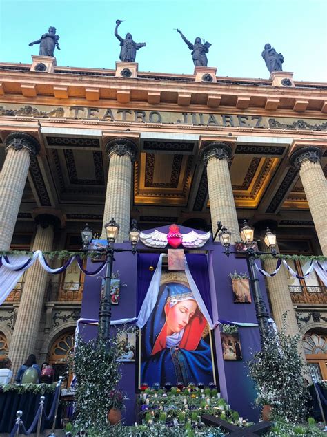 Con Agua Y Flores Celebran Viernes De Dolores En Guanajuato Telediario México