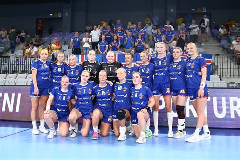 EMU19 Sex Marka Tap Fyrir Hollendingum Handbolti Is